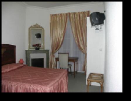 Arcantis Hotel Metropole Châtel-Guyon الغرفة الصورة